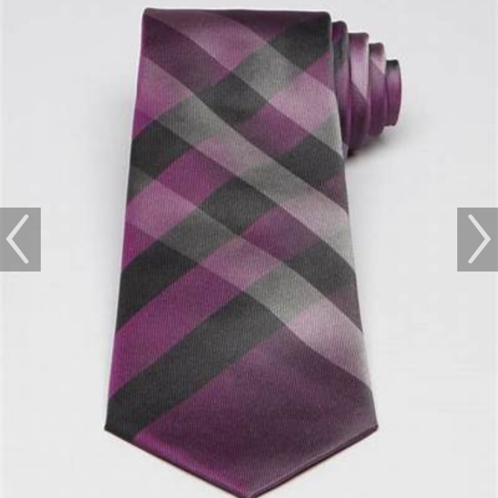 Burberry Classic Cut Check Silk Tie - Picture 10 of 10